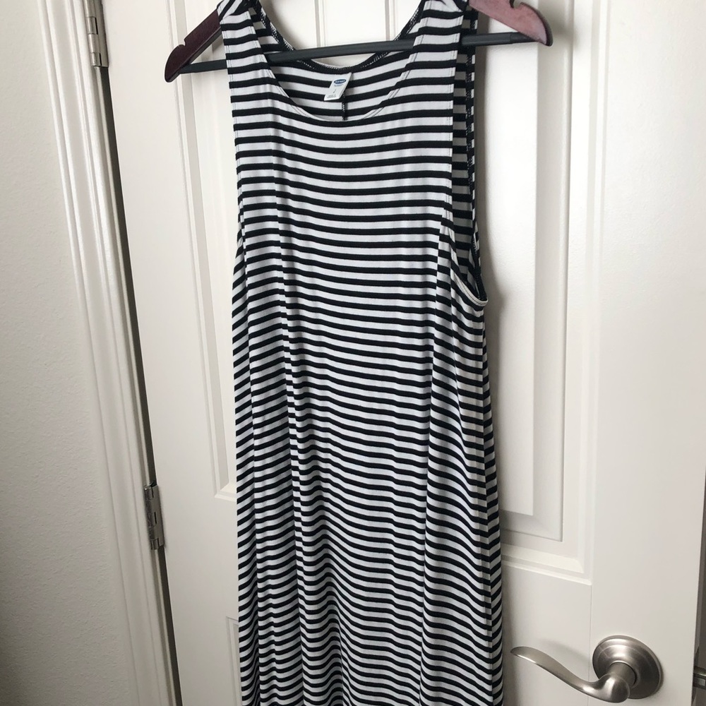 Old Navy Black and White Striped Swing Dress, Size L.